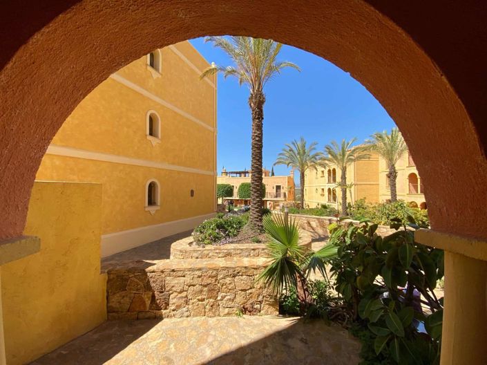 Image No.17-2 Bed Property for sale