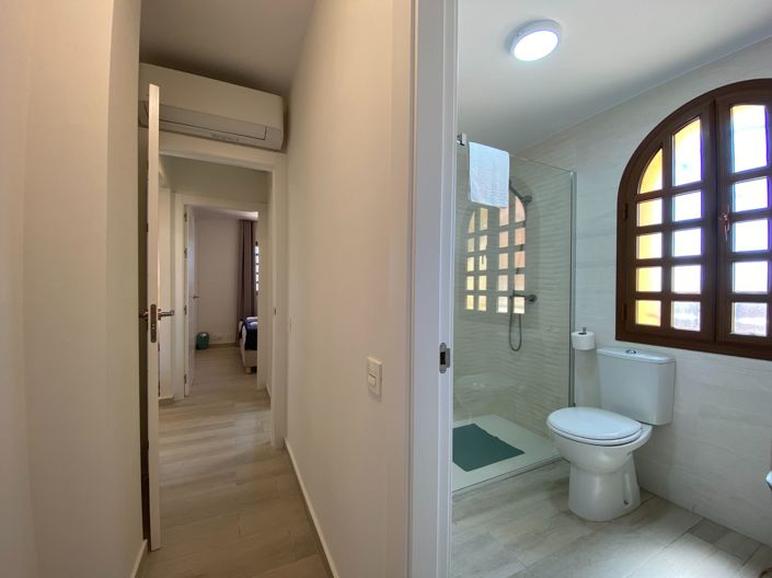 Image No.30-2 Bed Property for sale