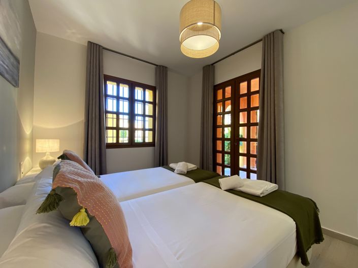 Image No.38-2 Bed Property for sale