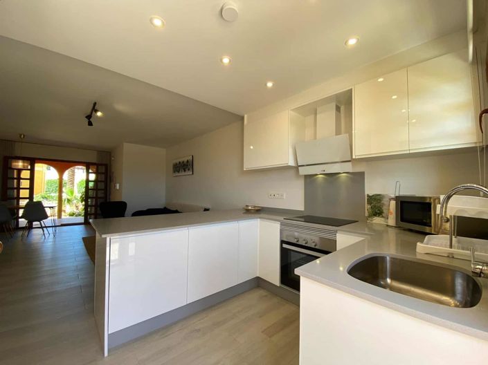 Image No.5-2 Bed Property for sale