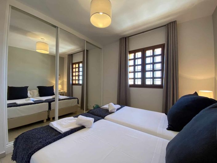 Image No.43-2 Bed Property for sale