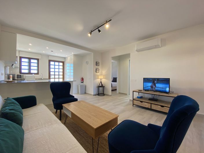 Image No.8-2 Bed Property for sale