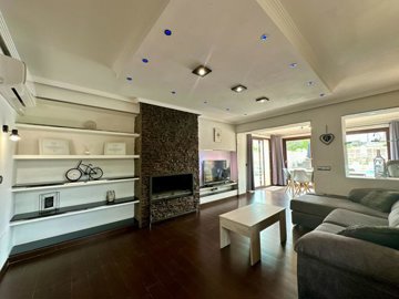 spanishpropertyexpertcomvillacostacabana-41