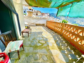 1 - Bérchules, Maison