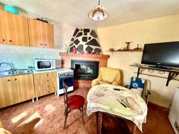 village-house-for-sale-alcutar-berchules-gran