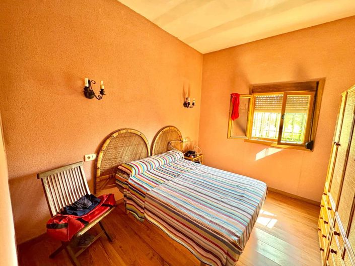 Image No.14-2 Bed House for sale