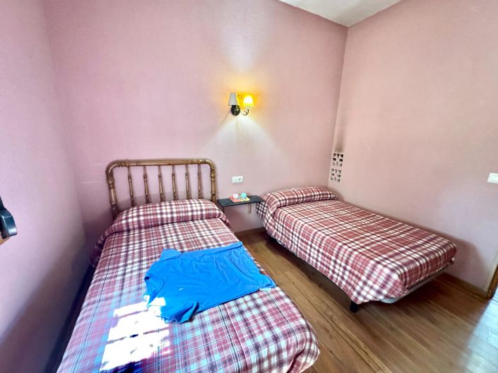 Image No.20-2 Bed House for sale