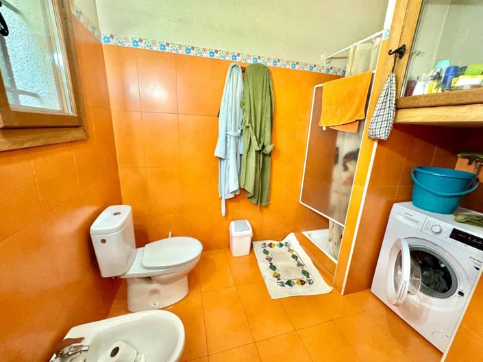 Image No.27-2 Bed House for sale