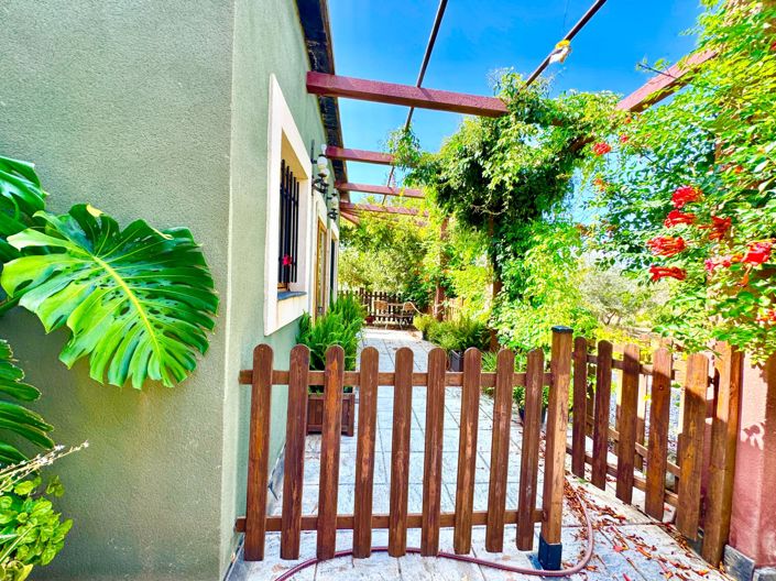 Image No.51-2 Bed House for sale