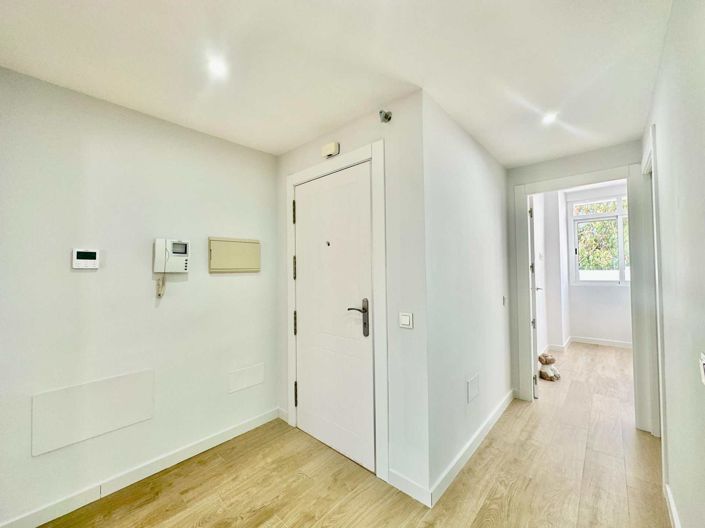 Image No.21-2 Bed Apartment for sale