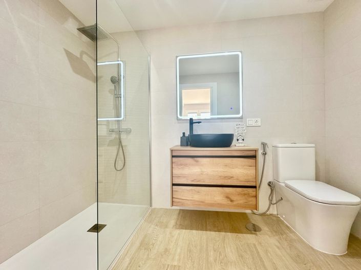 Image No.30-2 Bed Apartment for sale