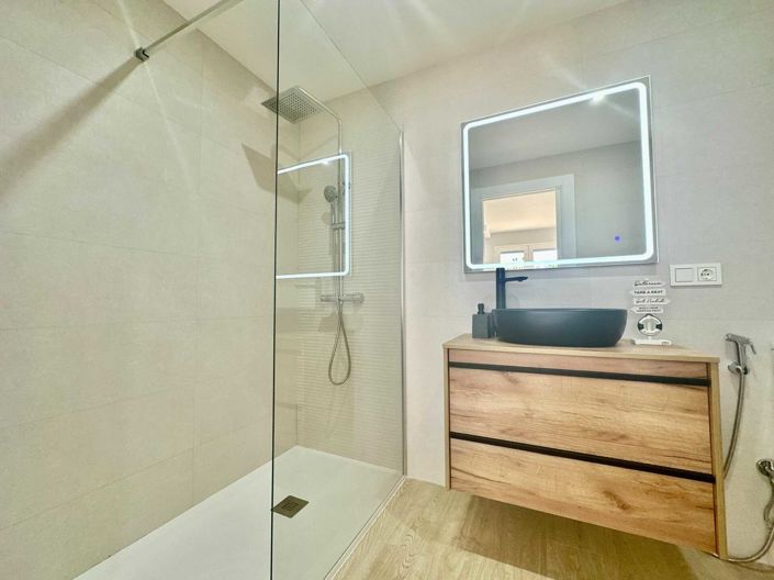 Image No.10-2 Bed Apartment for sale