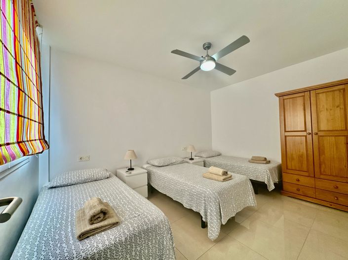 Image No.20-2 Bed Apartment for sale