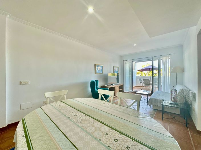 Image No.18-2 Bed Apartment for sale