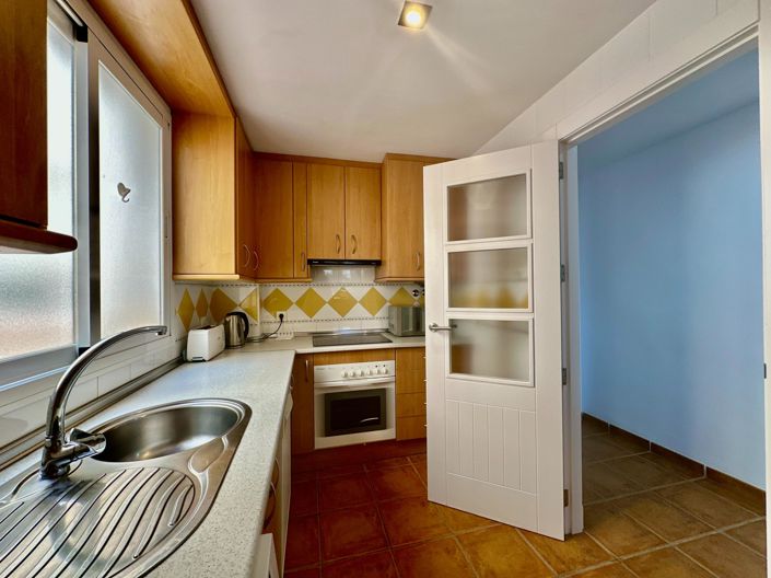 Image No.21-2 Bed Apartment for sale