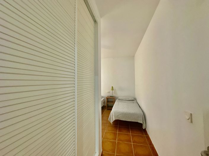 Image No.29-2 Bed Apartment for sale