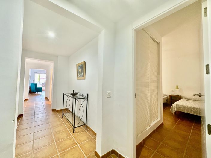 Image No.9-2 Bed Apartment for sale