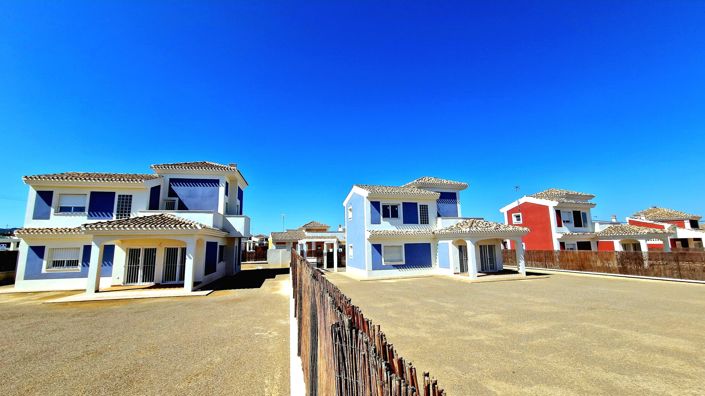 Image No.76-3 Bed Villa for sale