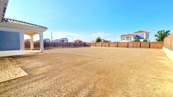 Image No.82-3 Bed Villa for sale