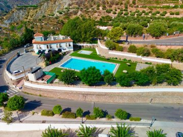 spanishpropertyexpertcomdroneswimmingpool-4