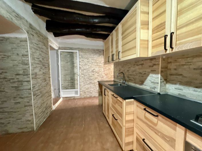 Image No.11-4 Bed Townhouse for sale