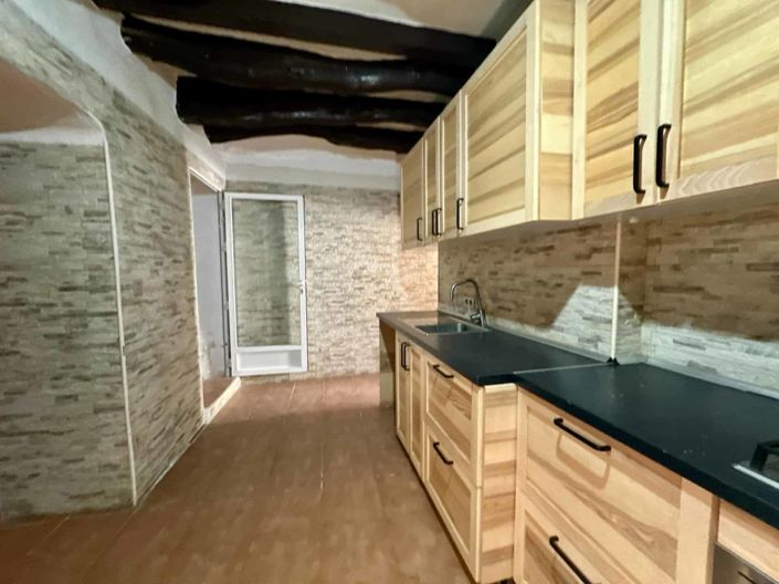 Image No.11-4 Bed Townhouse for sale