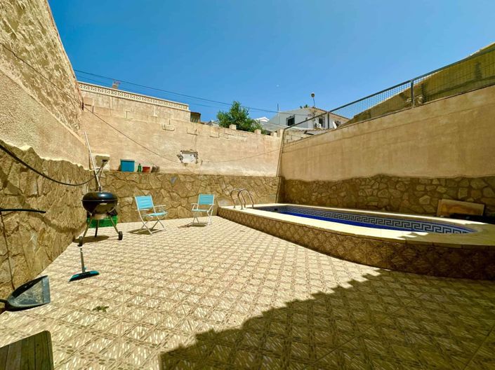 Image No.5-4 Bed Townhouse for sale