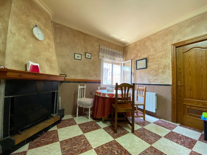 Image No.30-4 Bed Villa for sale