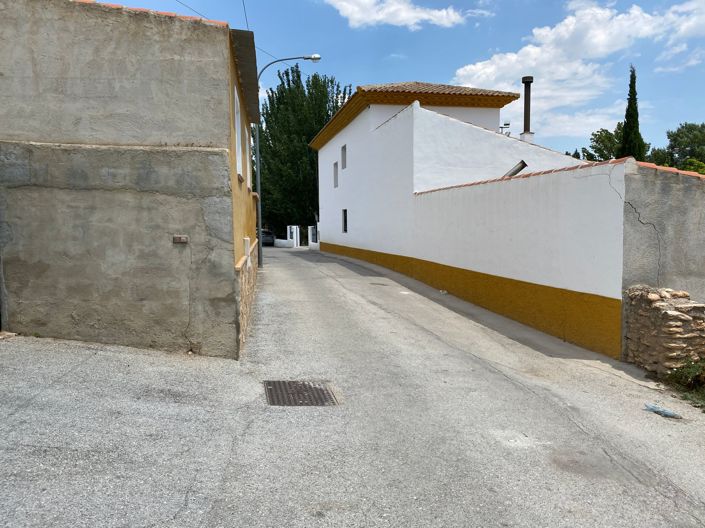 Image No.68-4 Bed Villa for sale