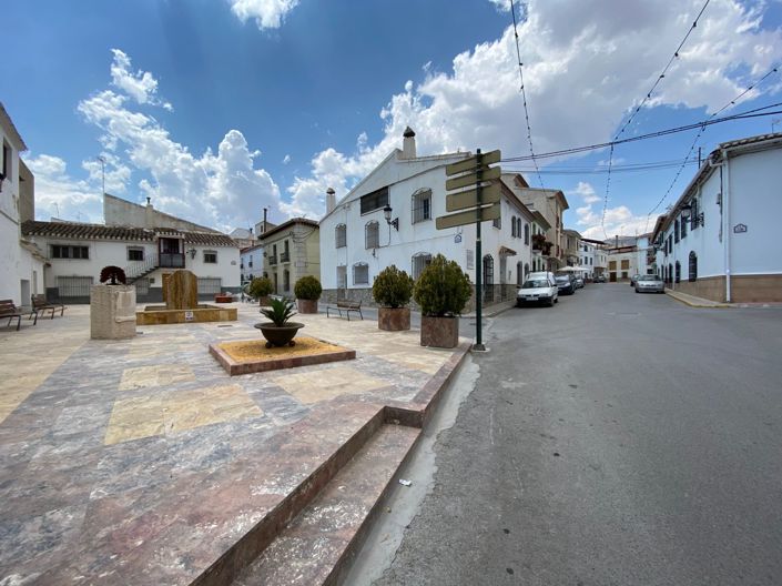 Image No.89-4 Bed Villa for sale