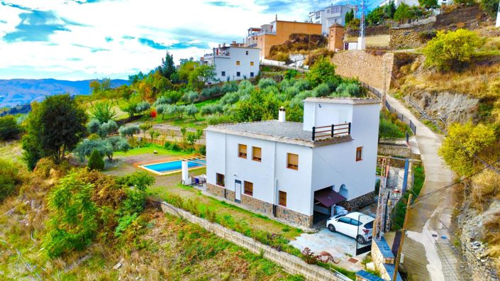 Image No.2-6 Bed Villa for sale