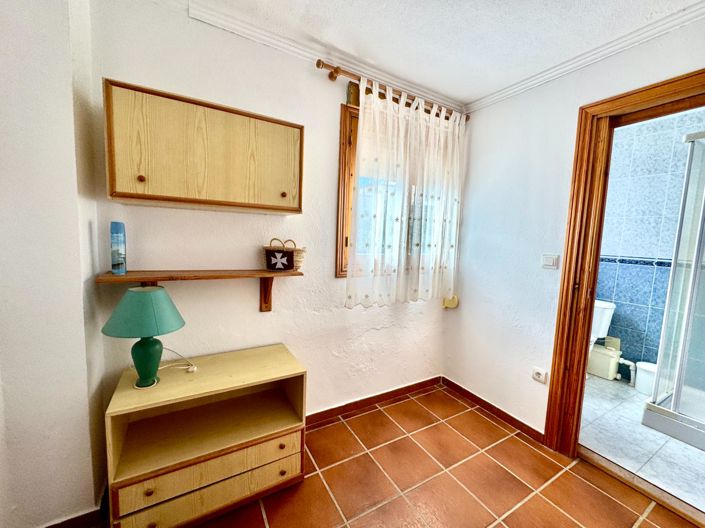 Image No.101-6 Bed Villa for sale