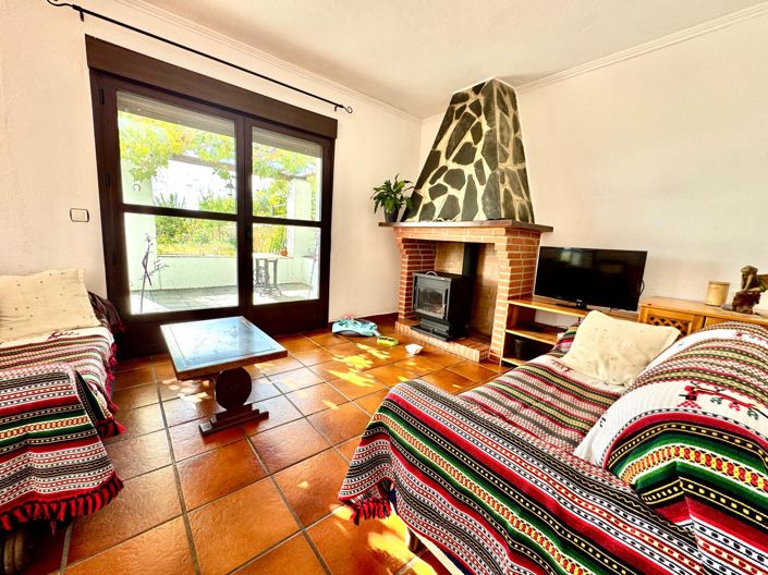 Image No.4-6 Bed Villa for sale