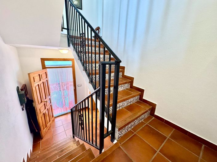 Image No.36-6 Bed Villa for sale