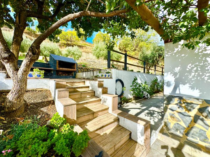 Image No.5-6 Bed Villa for sale