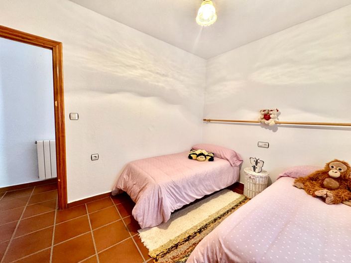 Image No.60-6 Bed Villa for sale