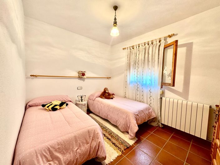 Image No.91-6 Bed Villa for sale