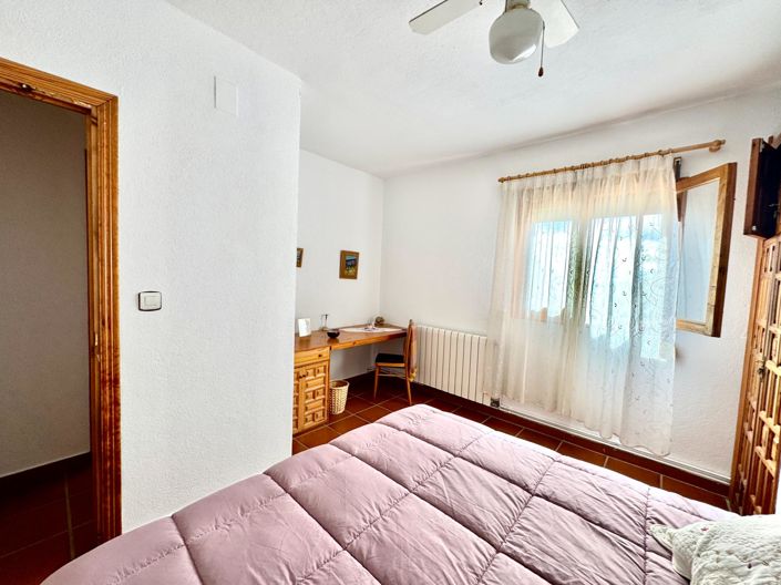 Image No.98-6 Bed Villa for sale