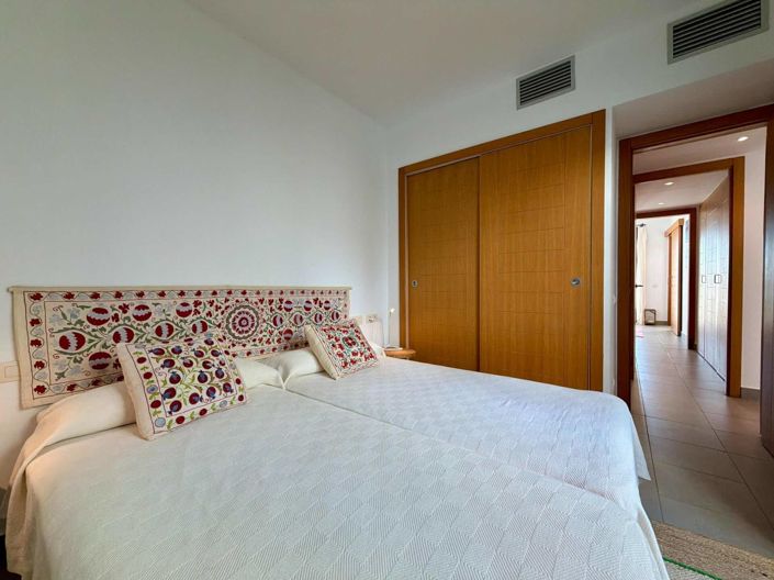 Image No.17-3 Bed Apartment for sale