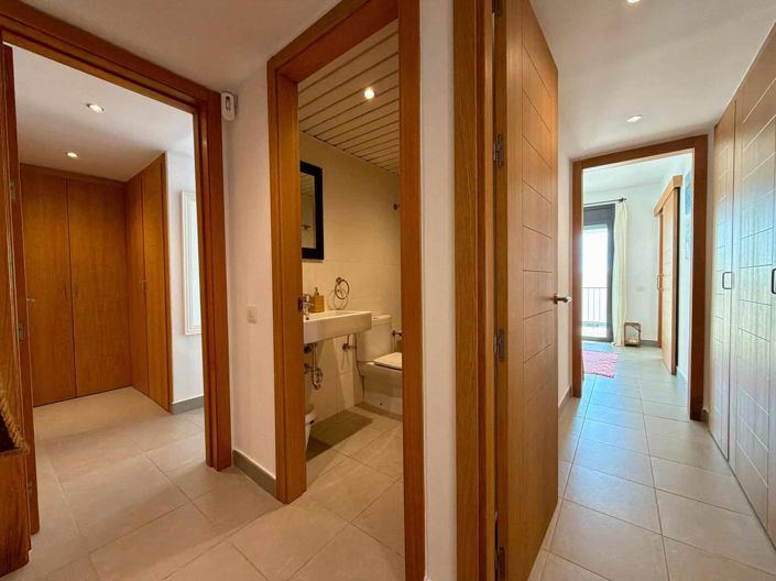 Image No.19-3 Bed Apartment for sale