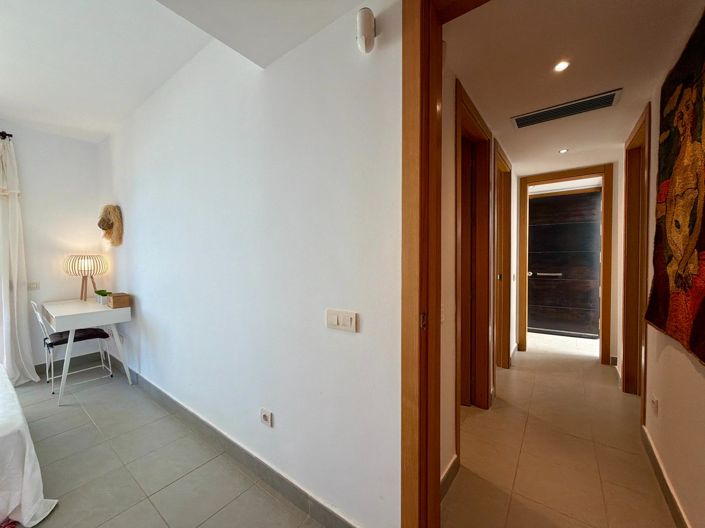 Image No.29-3 Bed Apartment for sale