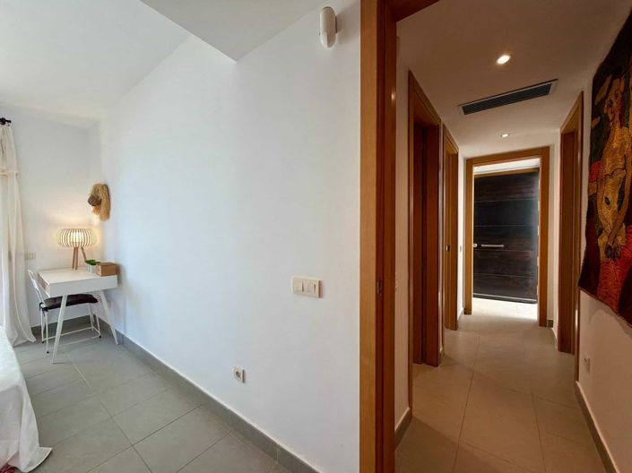 Image No.29-3 Bed Apartment for sale