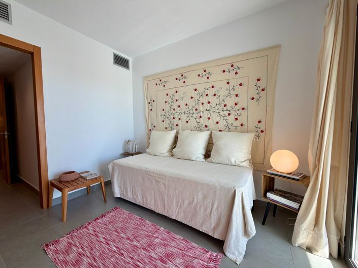 Image No.32-3 Bed Apartment for sale