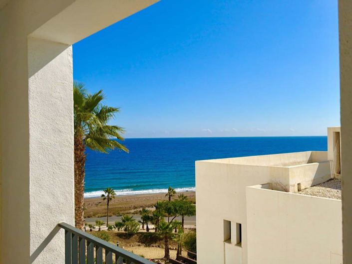 Image No.40-3 Bed Apartment for sale