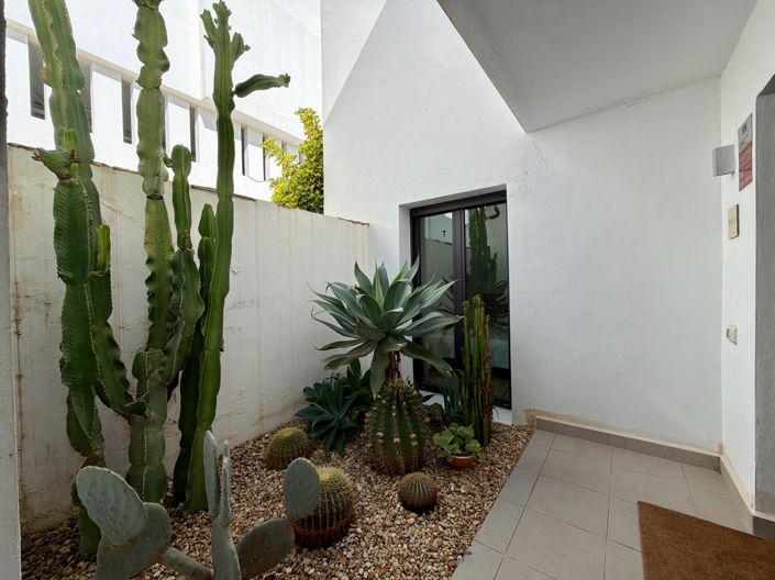 Image No.42-3 Bed Apartment for sale