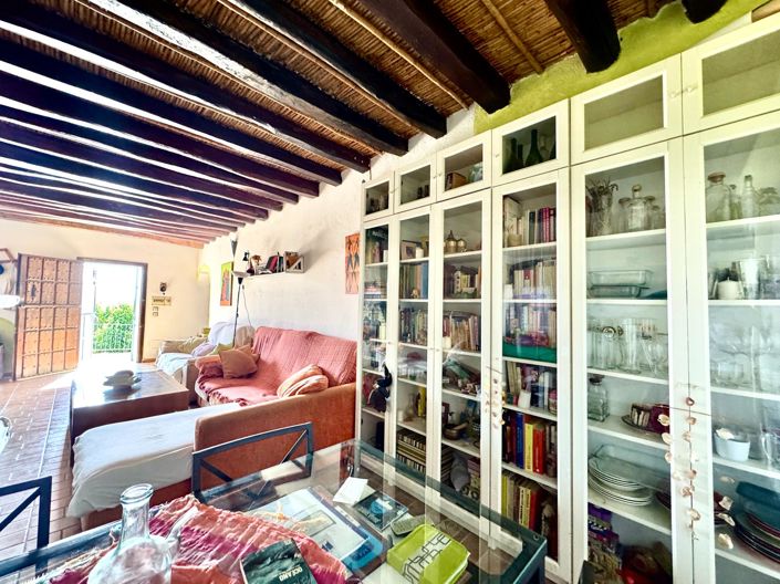 Image No.12-4 Bed Villa for sale