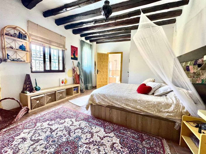 Image No.36-4 Bed Villa for sale