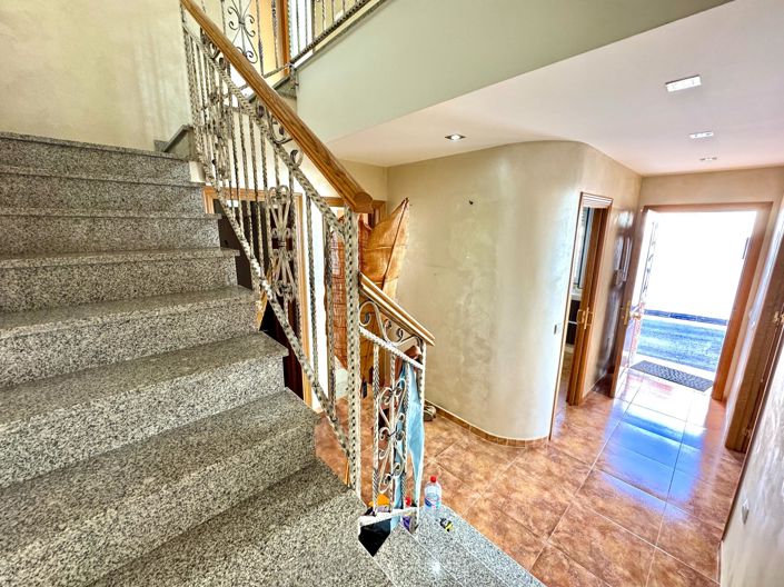 Image No.16-3 Bed Townhouse for sale