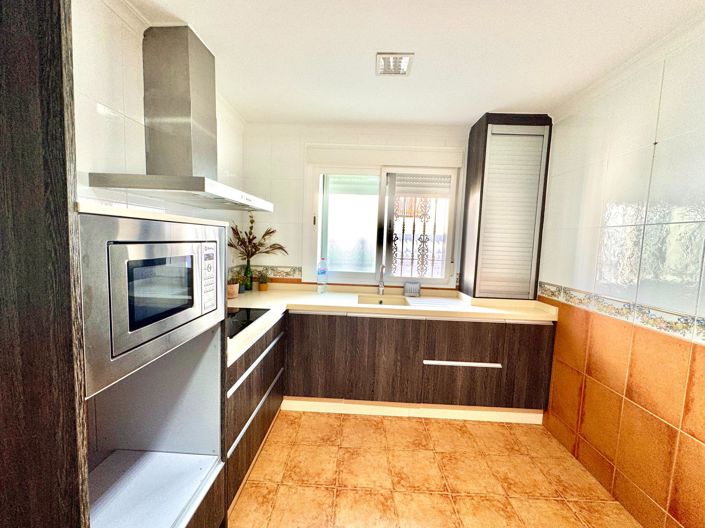 Image No.5-3 Bed Townhouse for sale