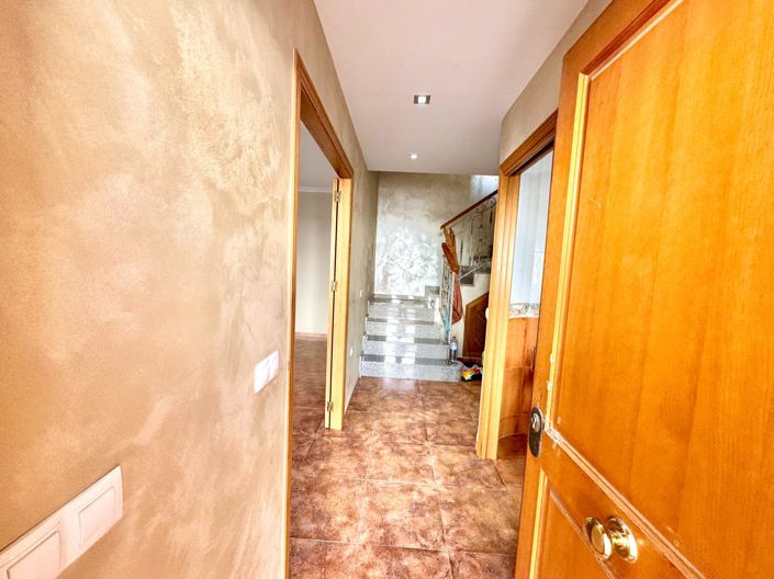 Image No.9-3 Bed Townhouse for sale